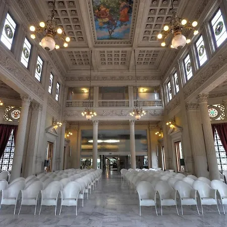 ヴィラ Alfresco Luxury With Heated Pool モンテカティーニ・テルメ