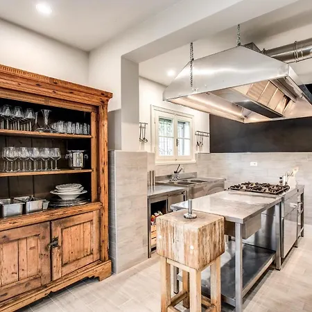 Вилла Alfresco Luxury With Heated Pool *