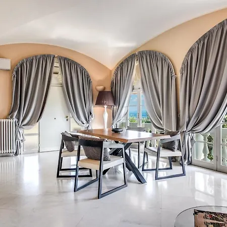 Вилла Alfresco Luxury With Heated Pool