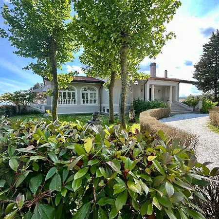 Alfresco Luxury With Heated Pool ヴィラ モンテカティーニ・テルメ