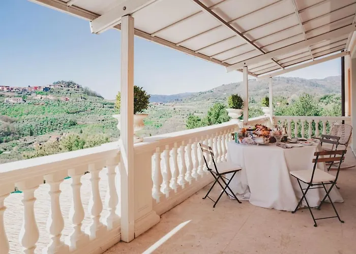 Alfresco Luxury With Heated Pool ヴィラ *