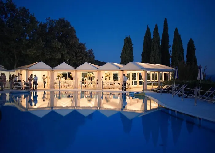 Alfresco Luxury With Heated Pool ヴィラ