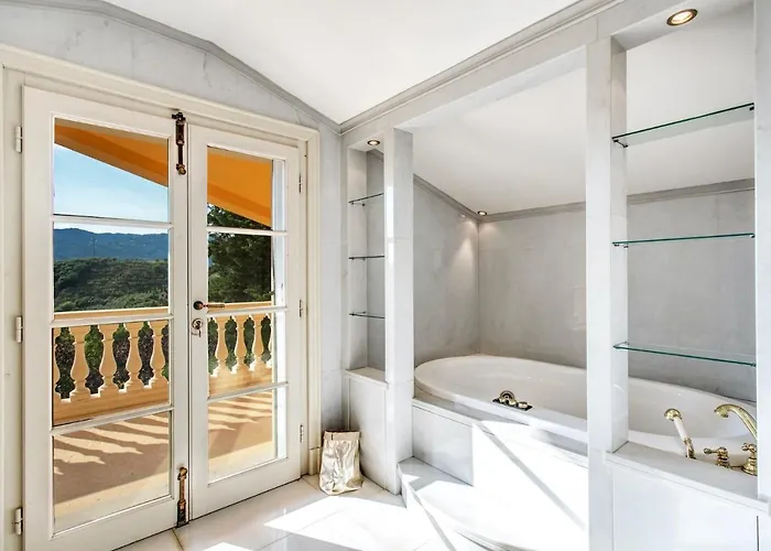 ヴィラ Alfresco Luxury With Heated Pool モンテカティーニ・テルメ